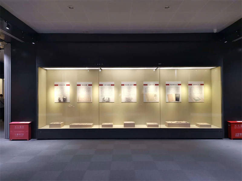 博物馆展柜